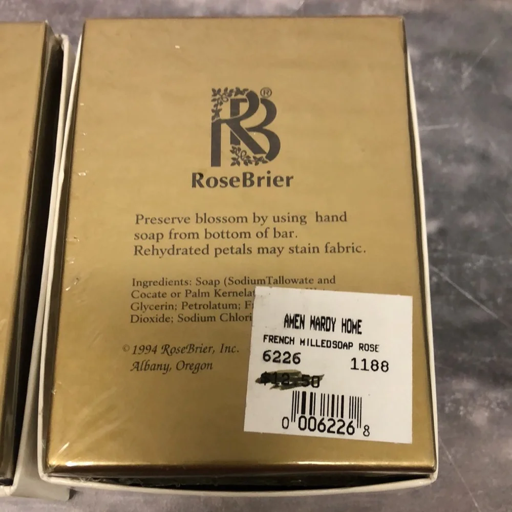 Vtg 1994 RoseBrier pressed blooms in French milled‎ hand soap lot of 2 RARE